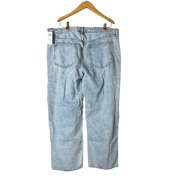 ABERCROMBIE & FITCH The Loose High Rise Jeans with Pleats - Picture 4 of 11